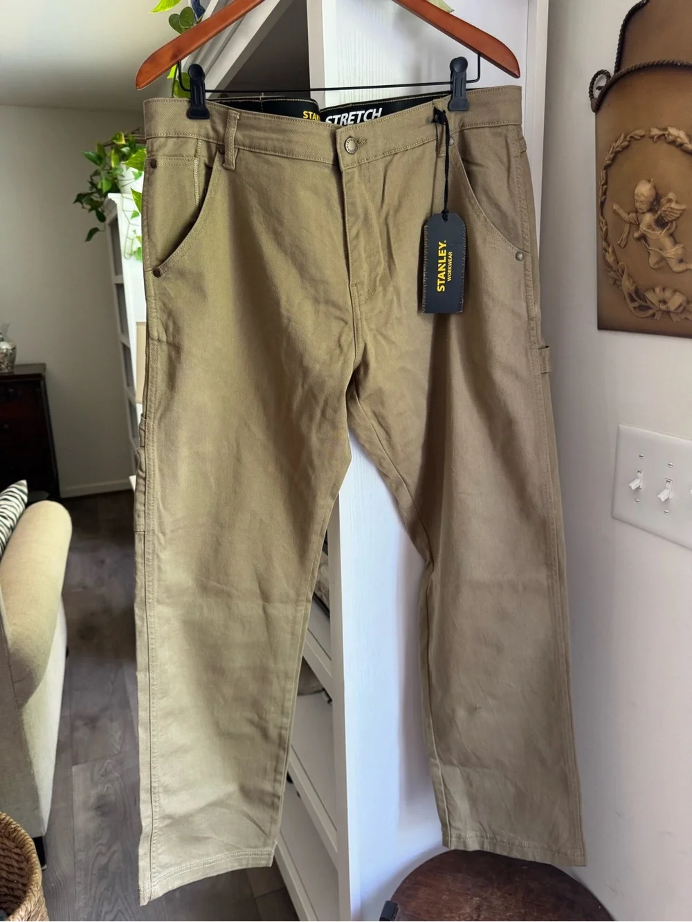 Stanley Men’s Khaki Stretch Chinos
